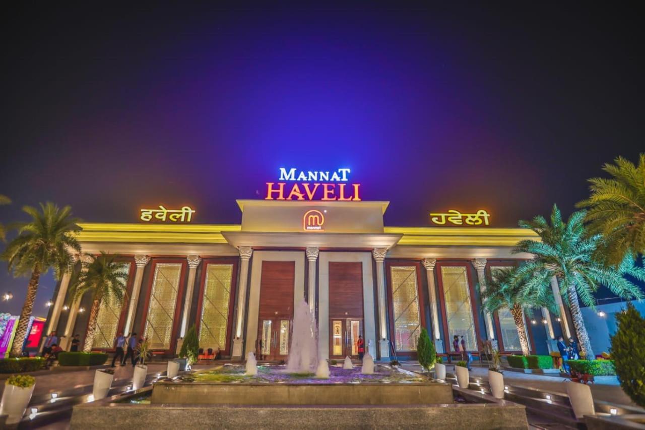 Отель Mannat Haveli Kurukshetra Экстерьер фото